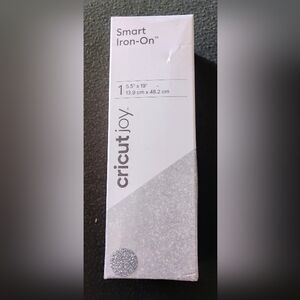 Cricut Joy White and Gray Crafting Tool